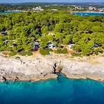 Prázdninový areál Arena Stoja Homes 4*