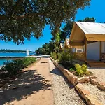 Arena Stoja Homes Pula