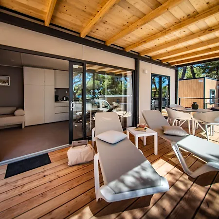 Arena Stoja Homes Prázdninový areál 4*