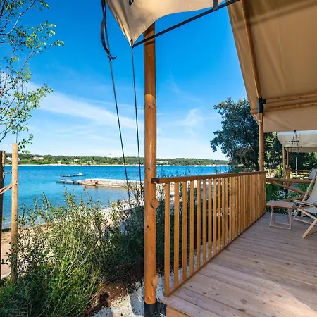 Vakantiepark Arena Stoja Homes