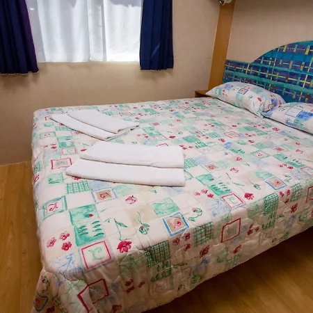 Arena Stoja Homes 홀리데이파크 풀라