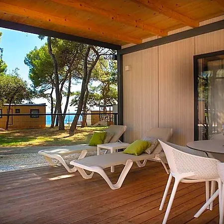 Arena Stoja Homes 4* 풀라