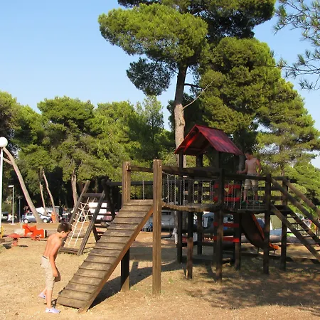 Arena Stoja Homes פארק נופש 4*
