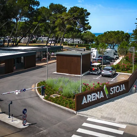 פארק נופש Arena Stoja Homes 4*