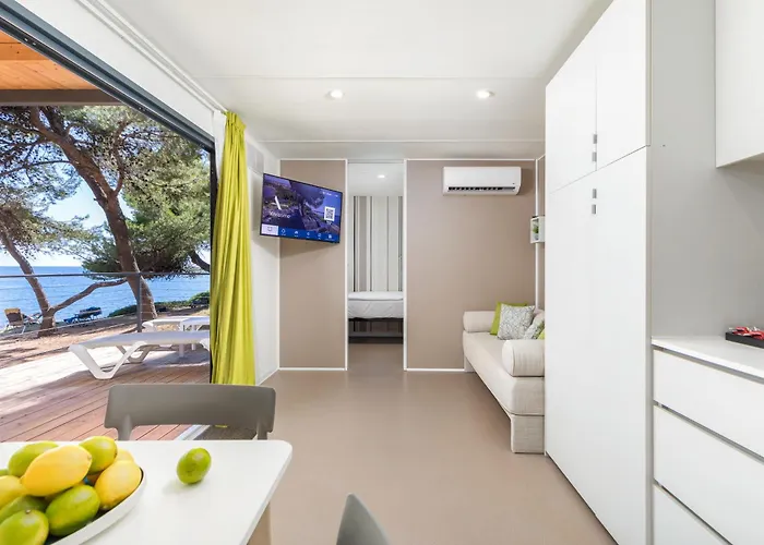 Arena Stoja Homes 4* Pula