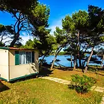 Arena Stoja Homes 4* Pula